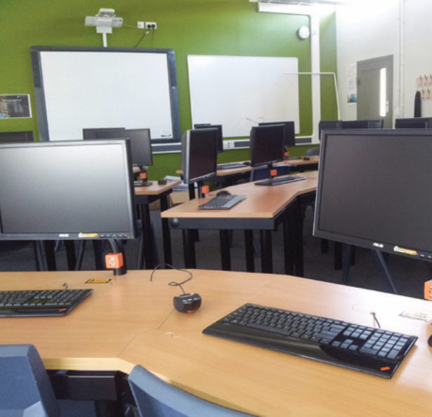 desk1 i-classic classroom