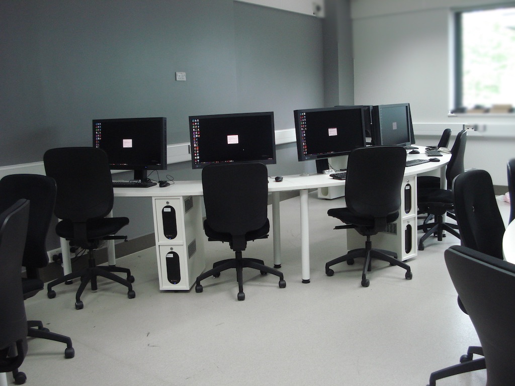 office4 i-lite desks curve